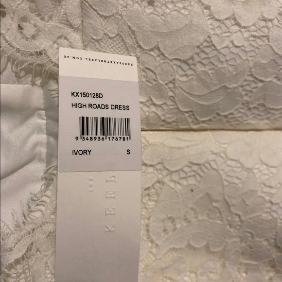 KEEPSAKE The label ivory dress - Picture 4 of 4